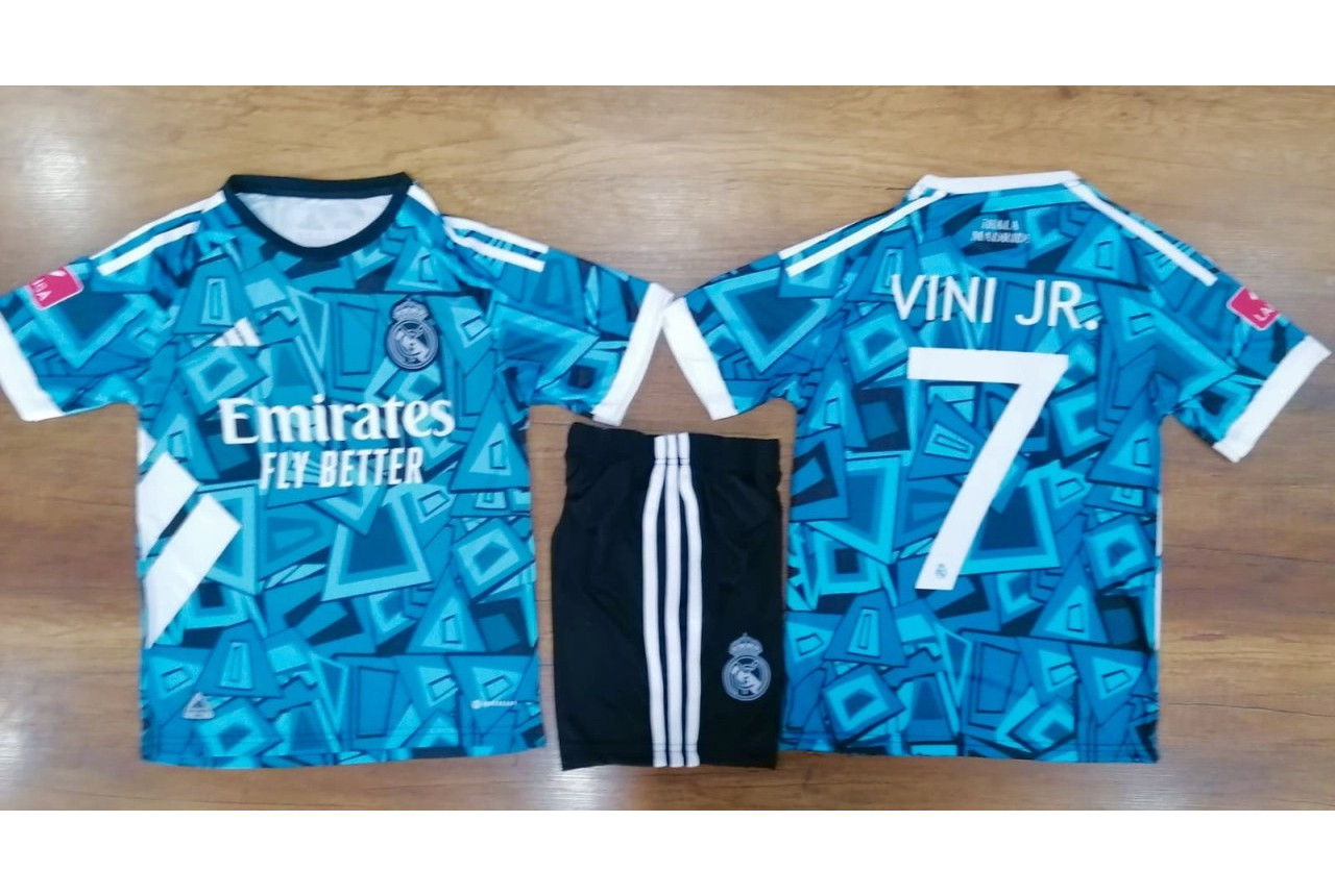 8196 Детски футболен комплект Real Madrid VINI JR 7